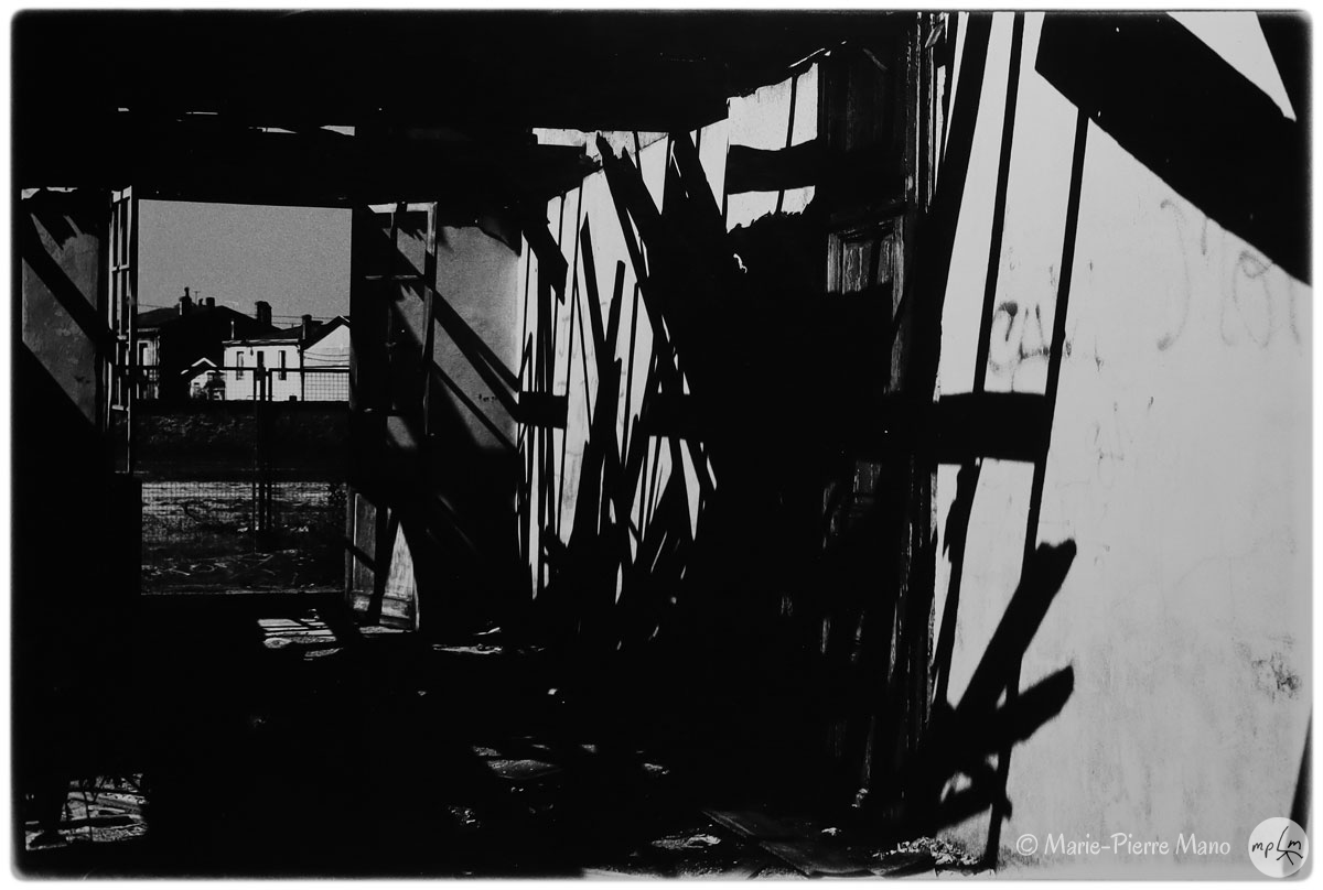 Dissoudre des seuils Dissoudre des seuils - Série Brèche du verbe